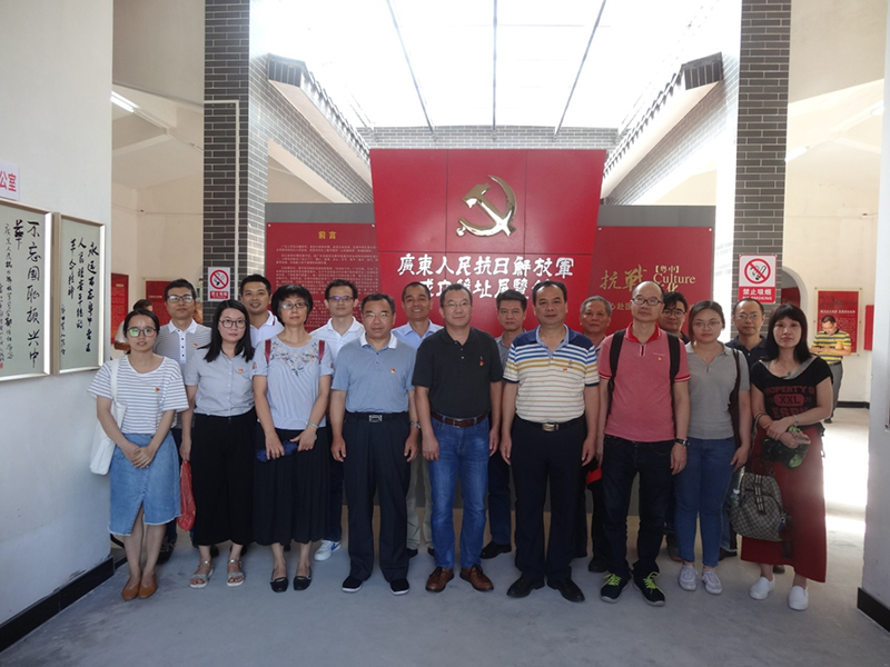 190702中共SG飞艇(中国)开奖记录查询站自然资源局机关第一党支部开展“重走侨乡红色路 传承革命精神”专题党日活动 (1).jpg